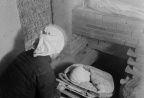 把伤员送入地道,冀中 Send the wounded down to the tunnel, Central Hebei (15862 visits)
把伤员送入地道,冀中,1943年
Send the wounded down to the tunnel, Central Hebei, 1943... 把伤员送入地道,冀中 Send the wounded down to the tunnel, Central Hebei