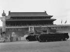 接受检阅的坦克部队分列式阵容,北京 Tank troops march past in review, Beijing (8770 visits)
接受检阅的坦克部队分列式阵容,北京,1949年
Tank troops march past in review, B... 接受检阅的坦克部队分列式阵容,北京 Tank troops march past in review, Beijing